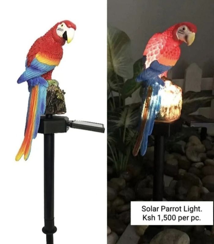 Solar Parrot Garden Light