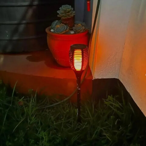 SOLAR FLAME GARDEN LIGHTS